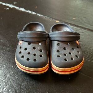 Toddler 7 Navy Crocs